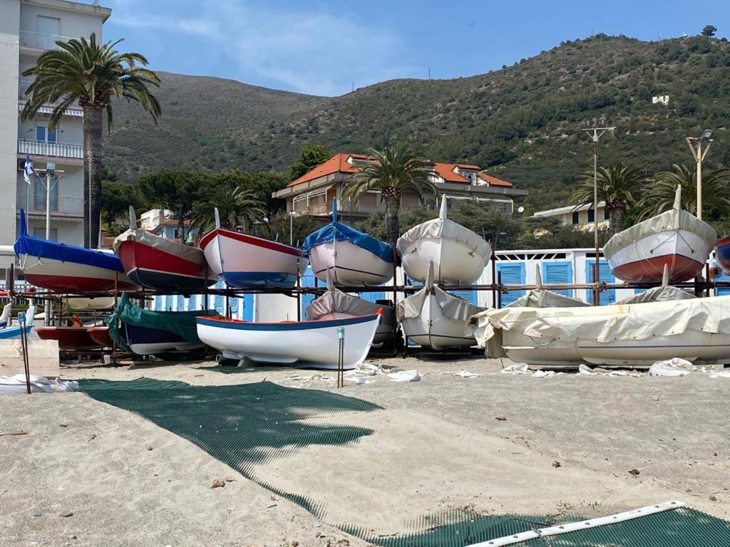 Villa Paolina Ceriale - App. 4 Posti Eksteriør billede