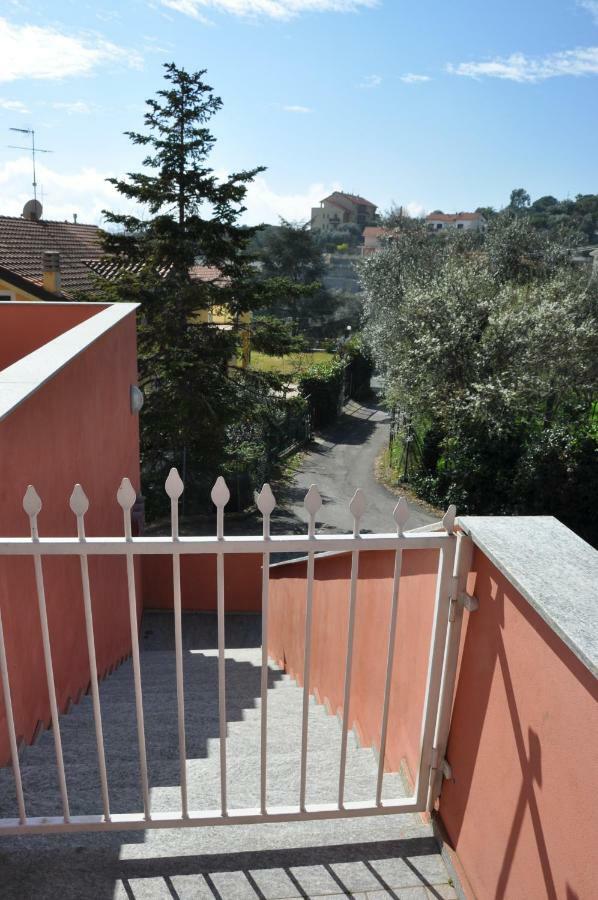 Villa Paolina Ceriale - App. 4 Posti Eksteriør billede
